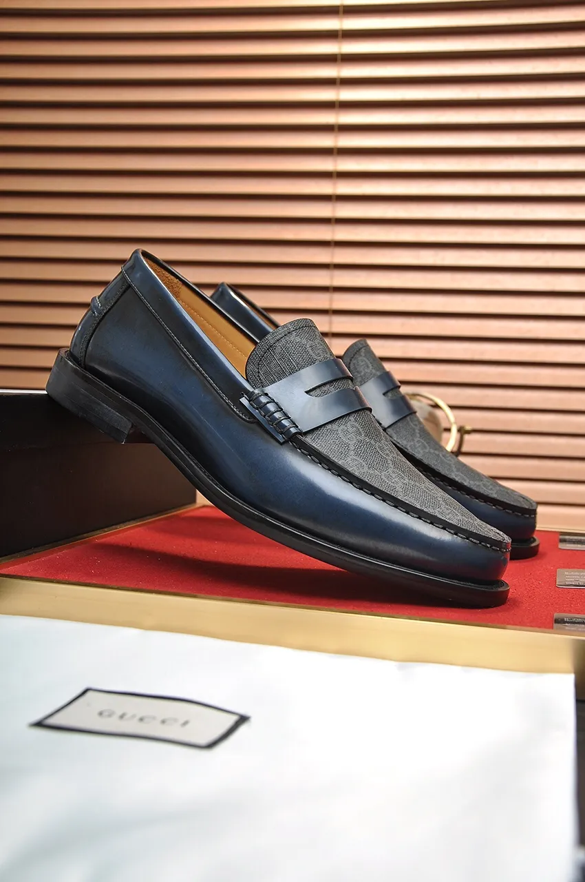 Men's shoes💰560💶Italy's top luxury men's shoe giant (GUCCI) (Gucci) (full cowhide lining) new arrival🍃Original European style🔰 Pleasant to the eye😍In order to make the shoes more durable and non-deformable🌀The production continues to follow traditional methods but there is still no lack of innovation💪Choose original sheepskin for the leather♻️ Smooth and natural And extra bright ⭐Made of imported cowhide, the first choice of rich people 38-45 (45 customized)